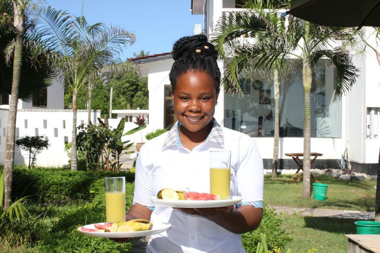 Villa Dahl Beach Resort Dar es Salaam Exterior photo